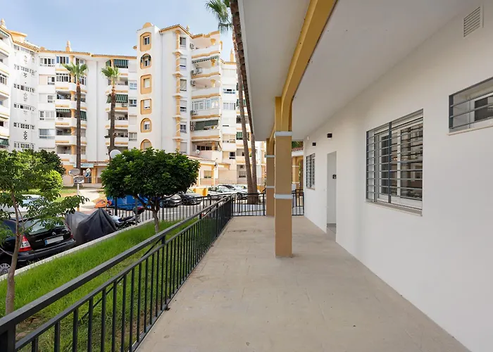 Apartamentos Sealmar Moliere